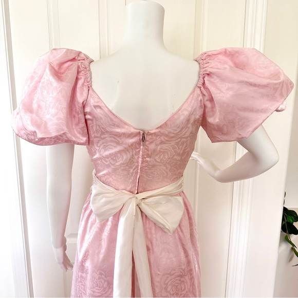 Vintage Pink Princess Puff Sleeve Floral Bridal Dress (S) - Picture 8 of 13